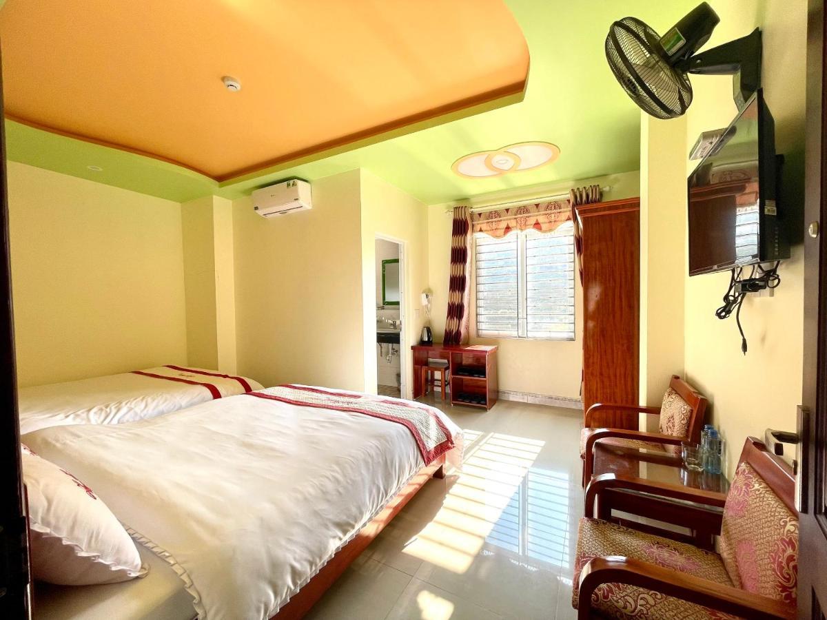 Huy Hoang Hotel Dong Van (Ha Giang) Exterior foto